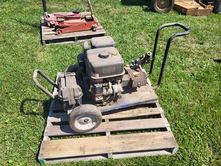 aqua-blast-power-washer-w/briggs-and-stratton-vangard-9hp-engine-image-2