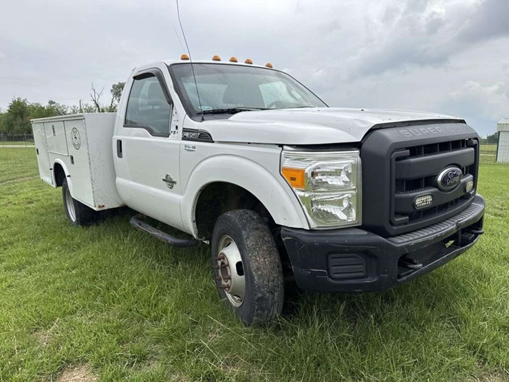 2012-ford-f350-image-4