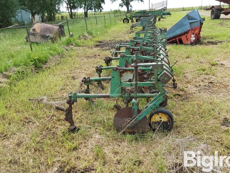 john-deere-er008-6r30"-crop-cultivator-image-4