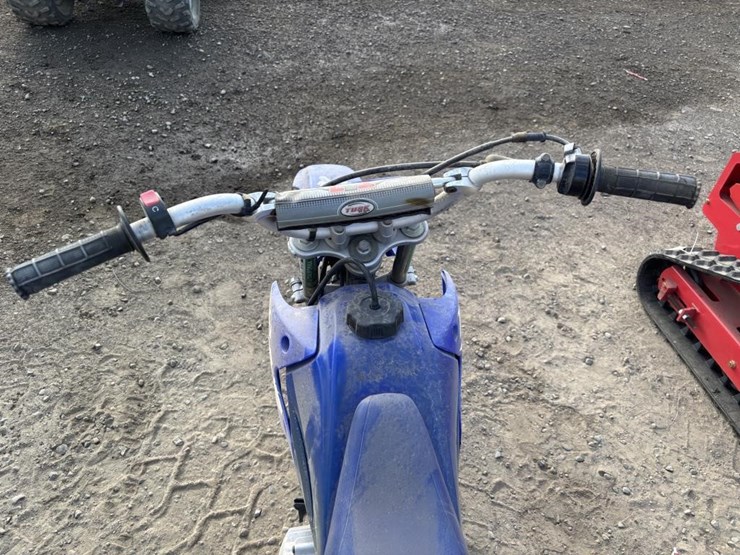 2002-yamaha-dirt-bike-image-10
