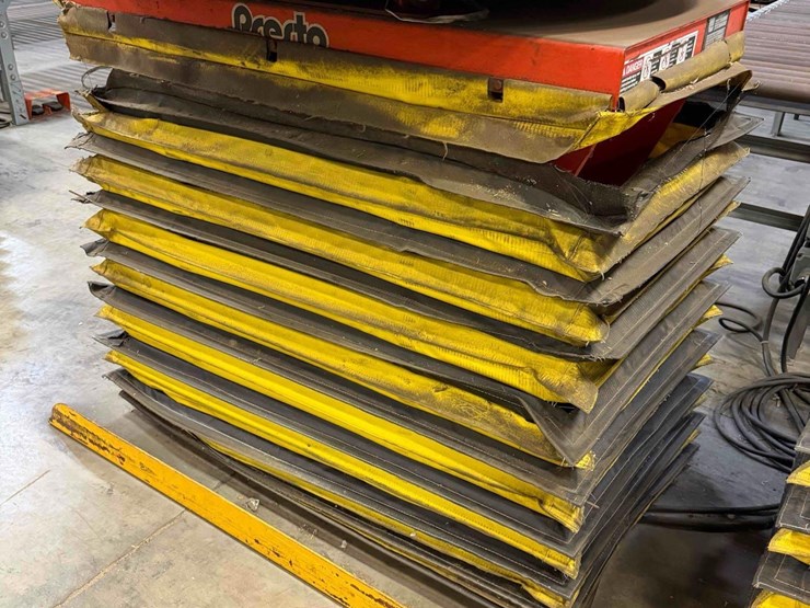 lee-l36-30-electric-hydraulic-scissor-lift-image-1