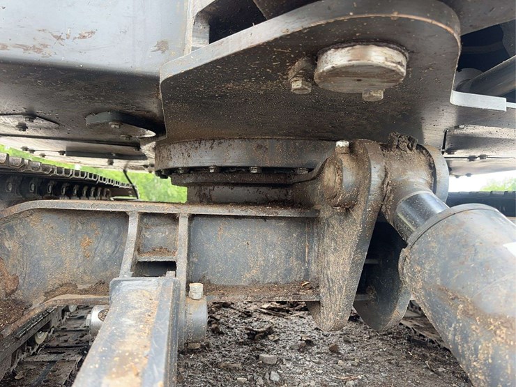 2023-develon-dx89r-excavator-with-2-buckets-image-20