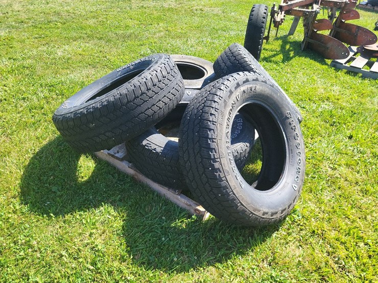 (4)-275/65r18-tires,-(1)-9.5l-15-tire-image-4