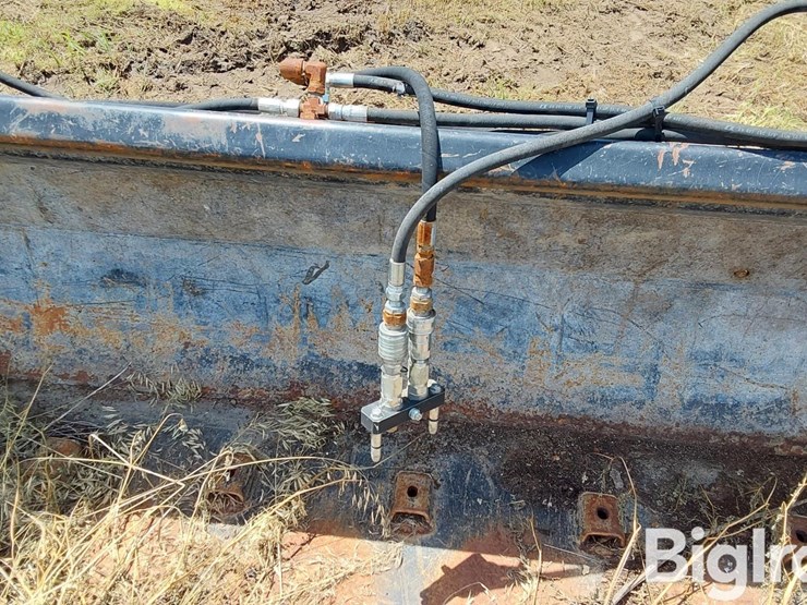 102"-bucket-w/maxi-grapple-image-11