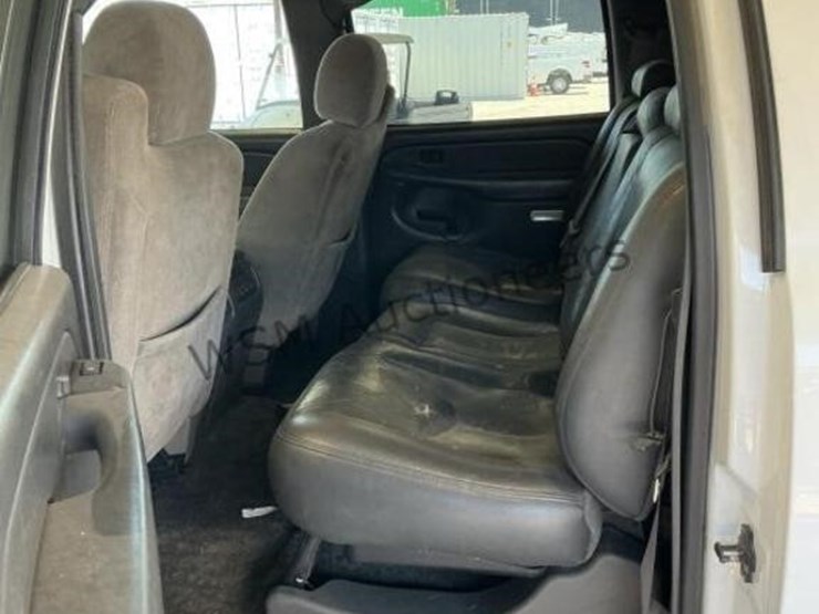2003-chevrolet-avalanche-p/u-image-26