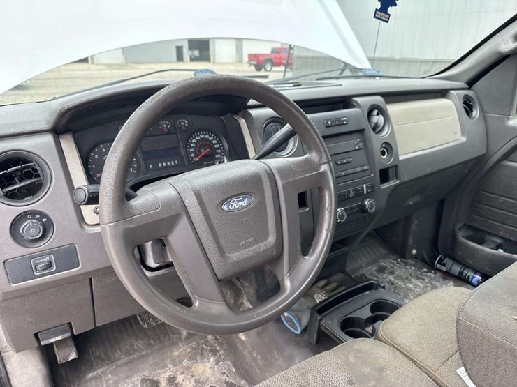 2009-ford-f150-xl-image-11