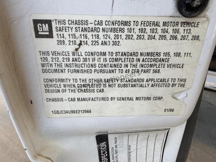 2006-chevrolet-silverado-3500-image-17