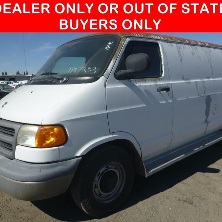 2003 DODGE RAM VAN