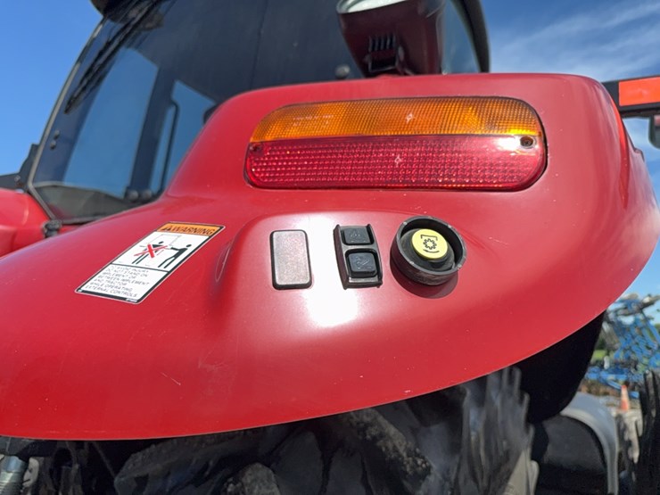 2011-case-ih-magnum-290-image-28