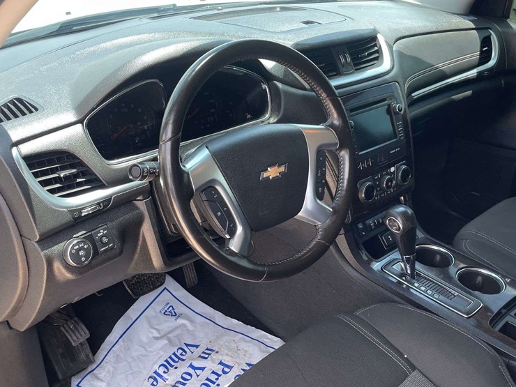 2016-chevrolet-traverse-image-11