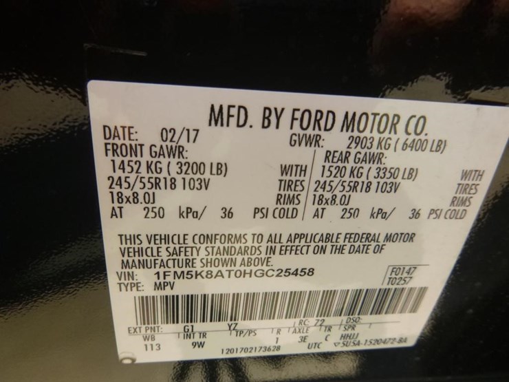 2017-ford-explorer-image-16
