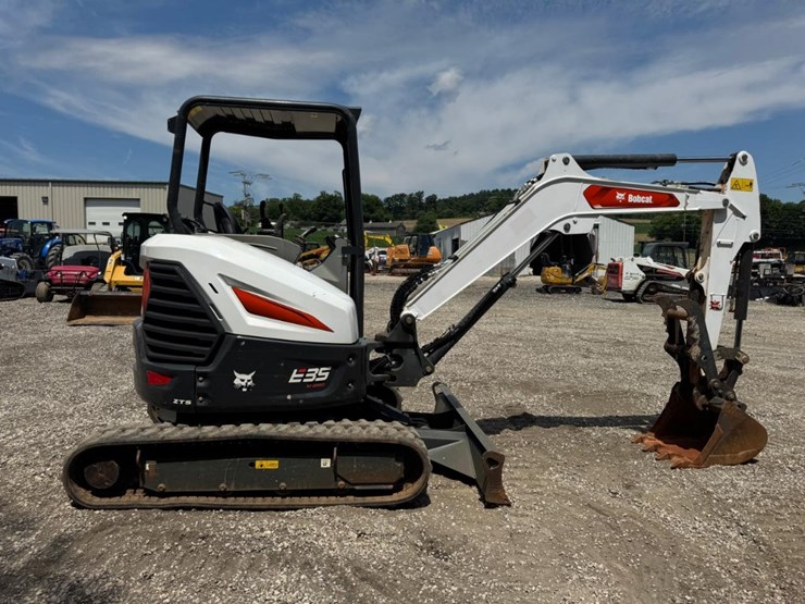 2023-bobcat-e35i-image-7