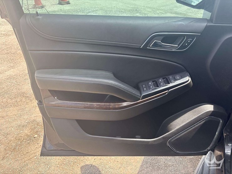 2018-chevrolet-tahoe-image-11