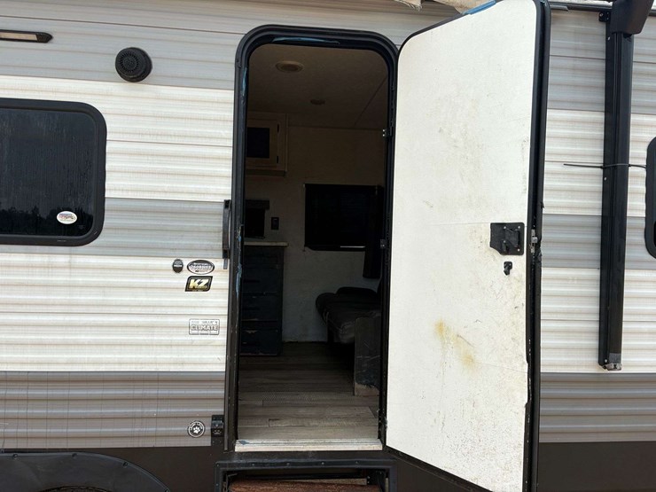 2022-kzrv-"sportsmen-se"-travel-trailer-image-13