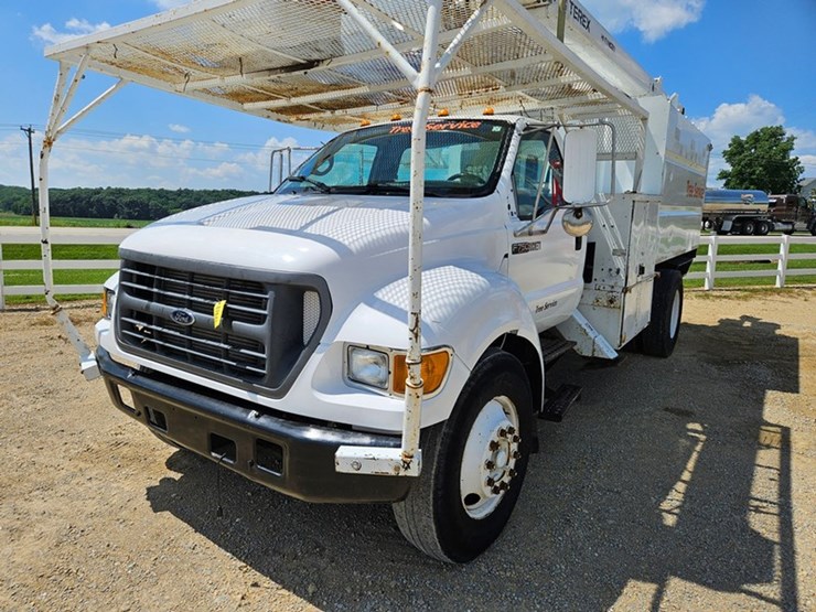 ford-f750-image-9