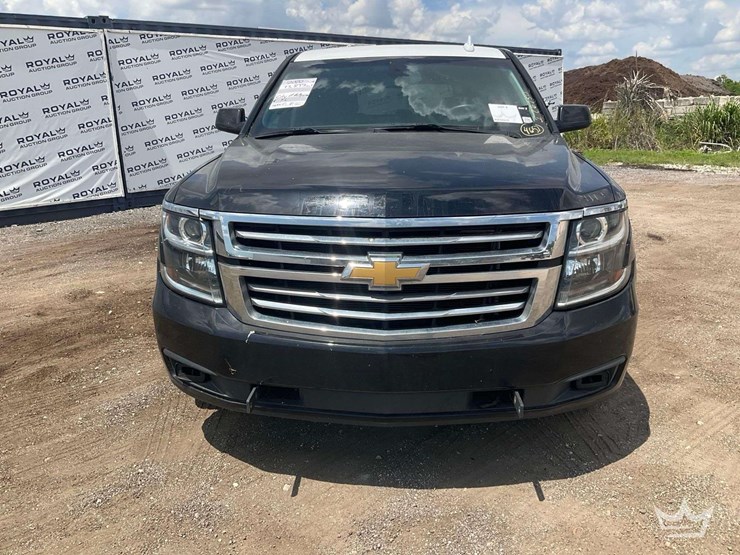 2020-chevrolet-tahoe-image-29