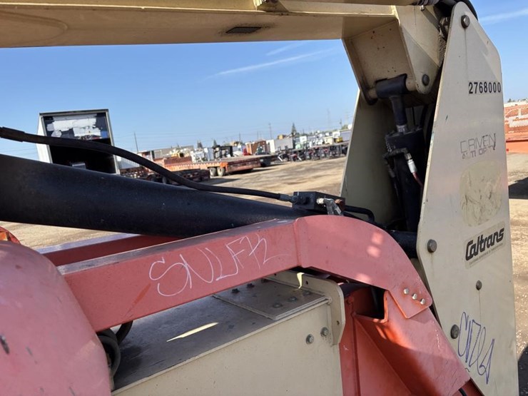 2003-jlg-600aj-image-30