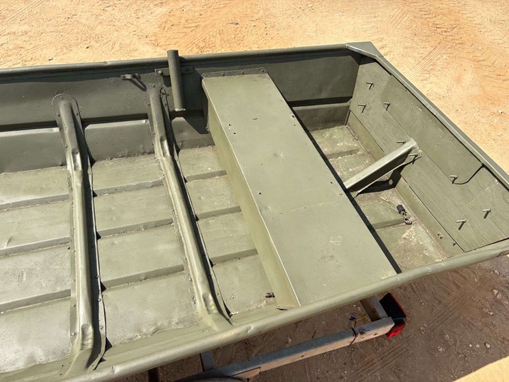 14'-aluminum-jon-boat-w/-trailer-image-18