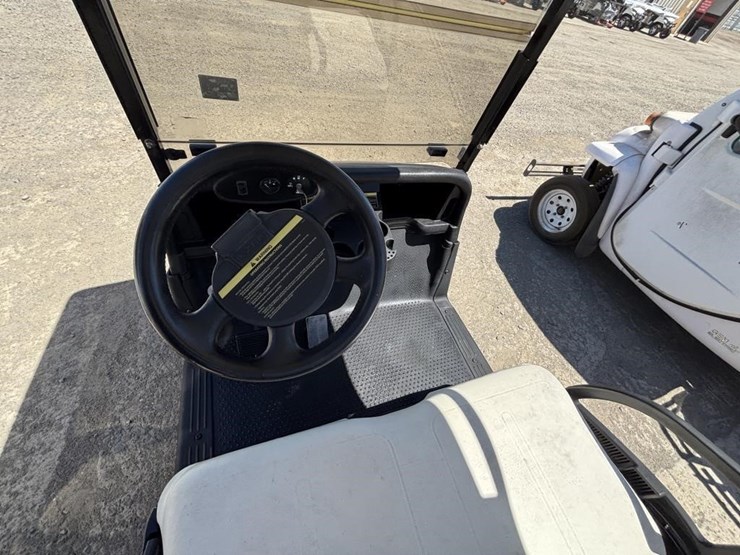 ez-go-utility-cart-image-9