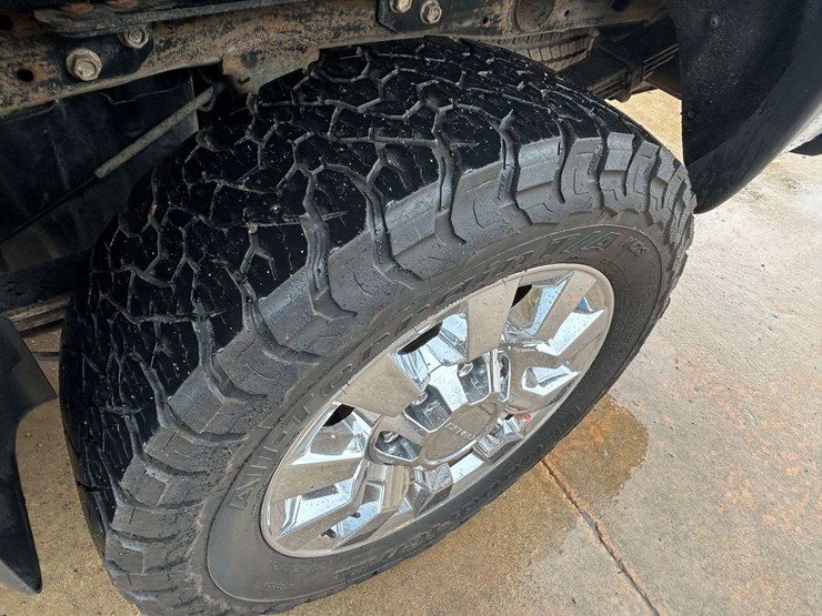 2019-gmc-2500-image-11
