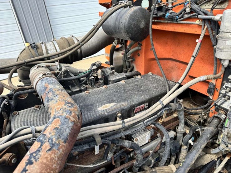 2004-peterbilt-357-image-26