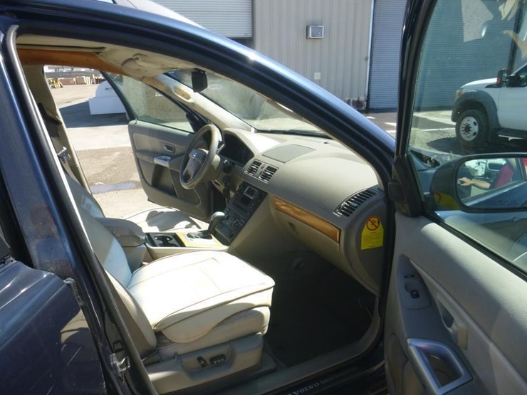 2004-volvo-xc90-image-6