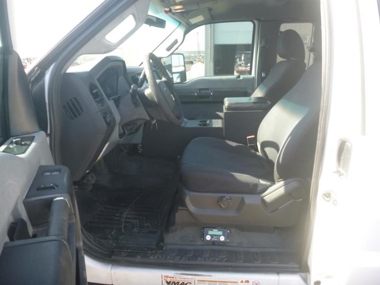 2012-ford-f550-image-21