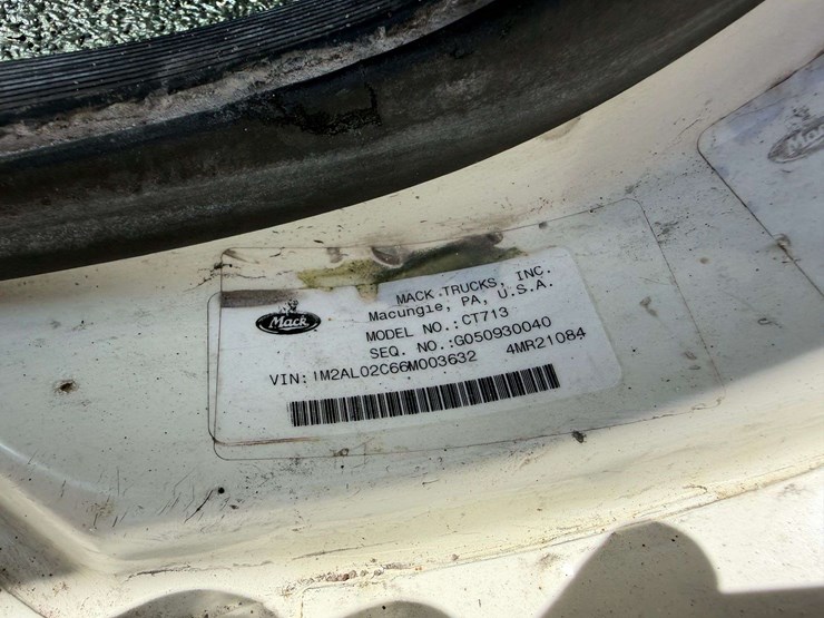 2006-mack-granite-ct713-image-48