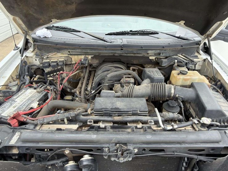 2010-ford-f-15-xl-image-29