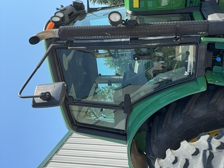 john-deere-7520-image-30