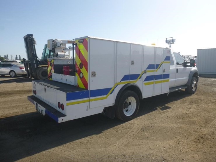 2012-ford-f550-image-3