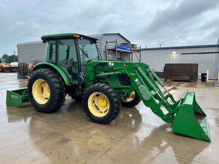 2012-john-deere-5101e-image-2