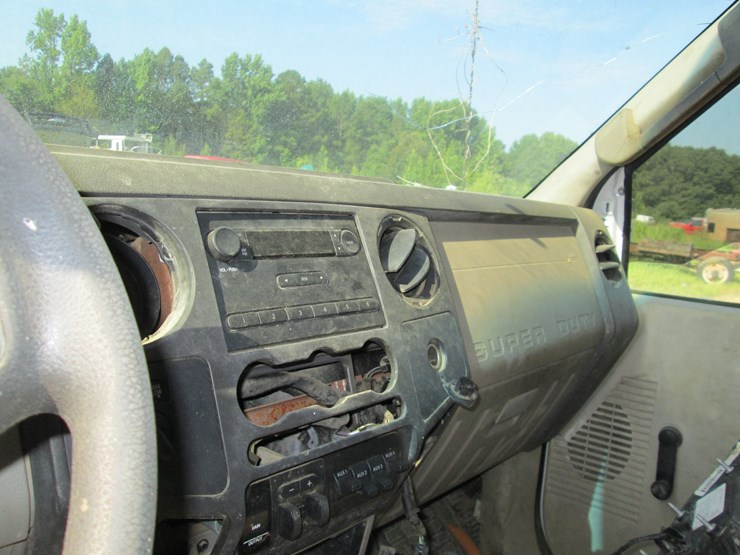 2008-ford-f350-image-27