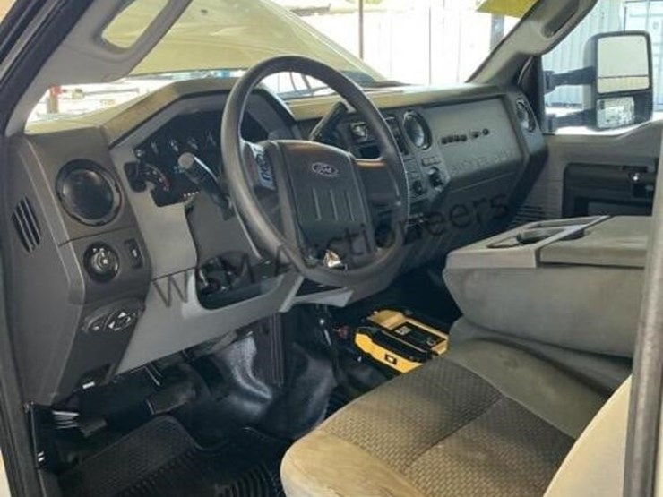 2015-ford-f350-image-27