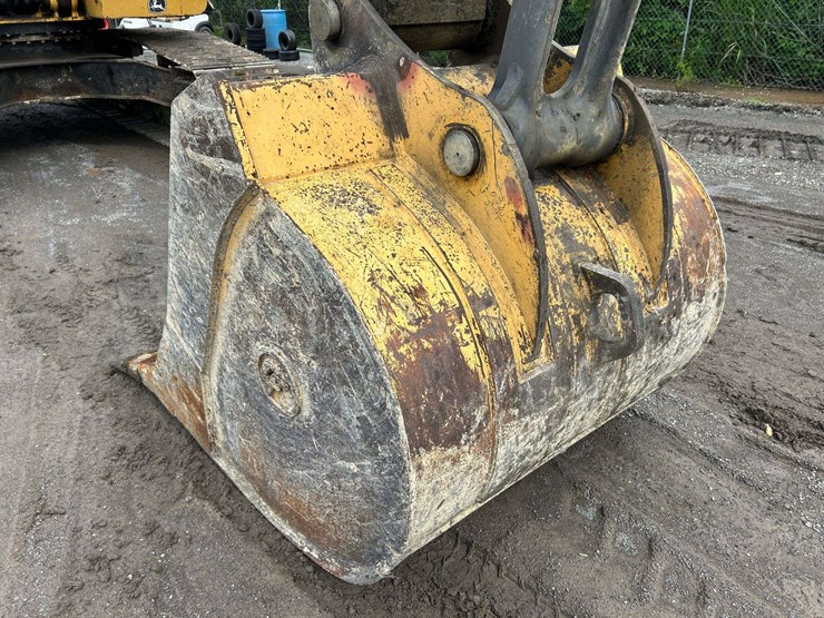 2006-deere-350d-lc-image-25