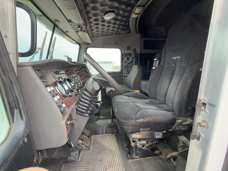 2006-kenworth-t800-image-4
