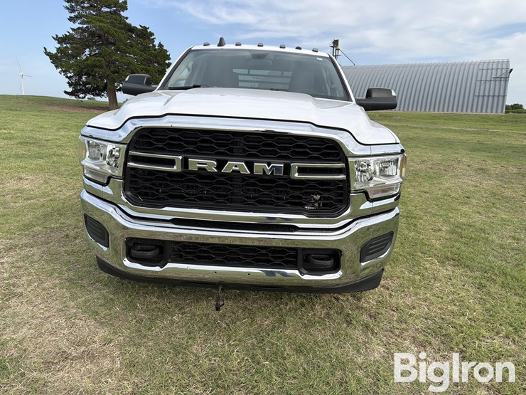 2019-ram-3500-hd-image-9
