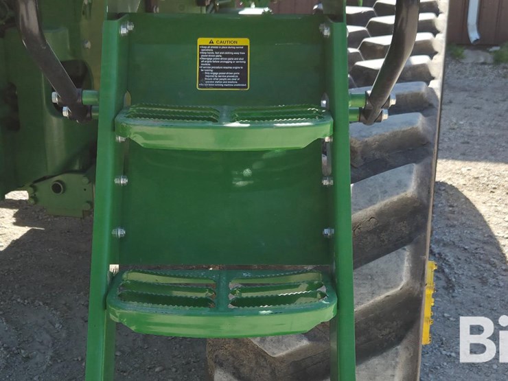 2013-john-deere-8360rt-image-12
