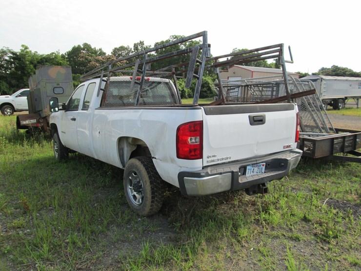 2013-gmc-2500hd-image-4