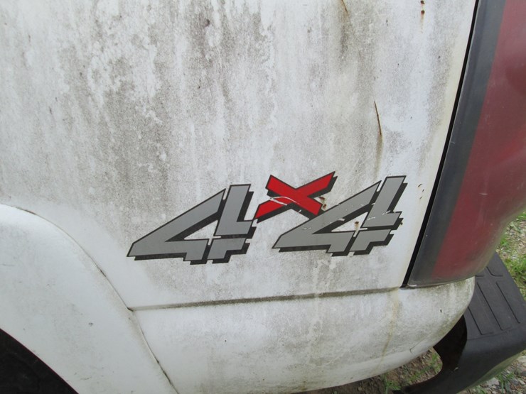 2005-gmc-2500hd-image-8