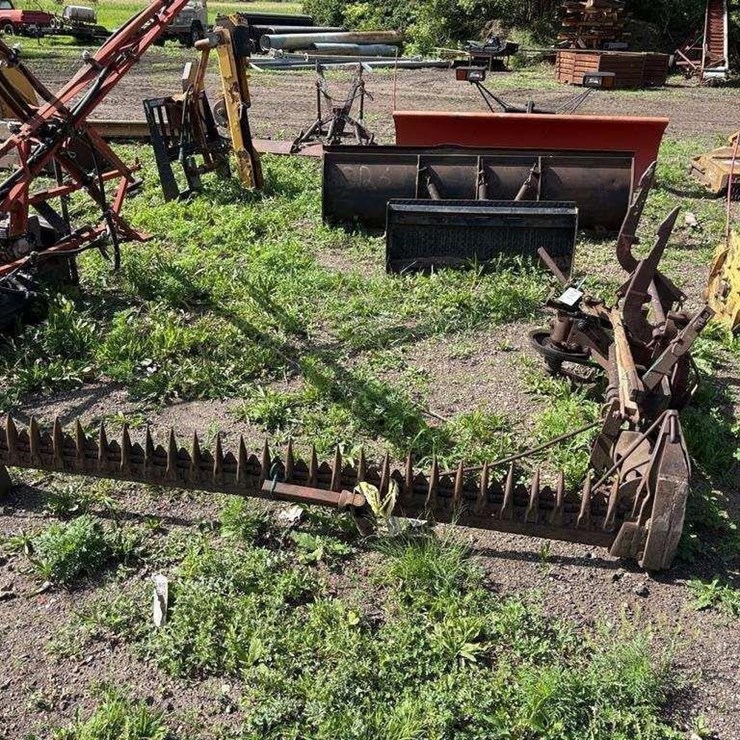 IH Sickle Mower