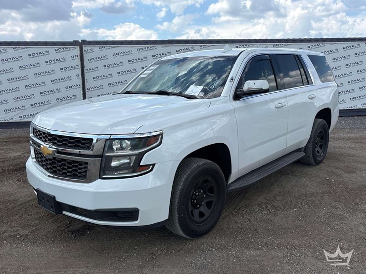 2019-chevrolet-tahoe-image-1