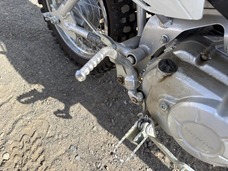 2016-honda-crf110-dirt-bike-image-21