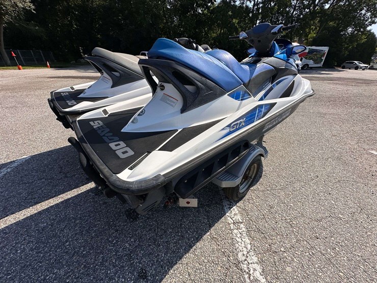 2007-sea-doo-gtx-4-tec-jet-ski,-2006-sea-doo-gtx-4-tec-jet-ski,-w/2017-triton-dual-ski-trailer-image-50