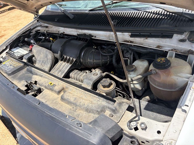2013-utility-van-image-27