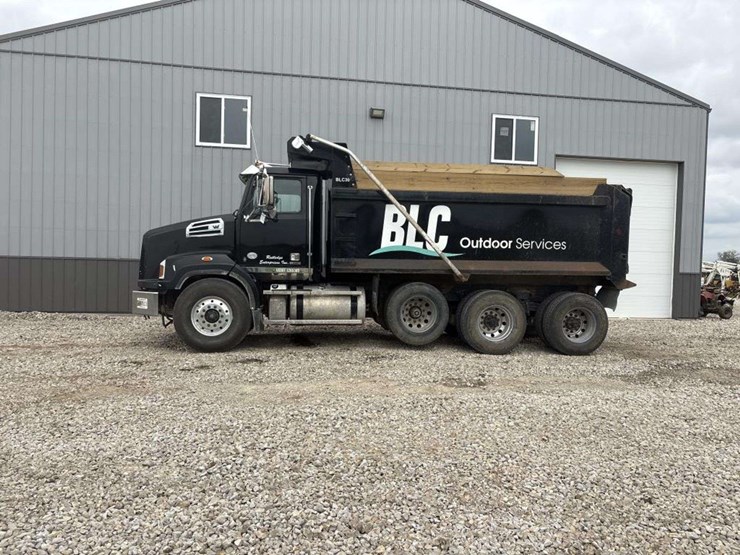 2018-western-star-4700-image-2