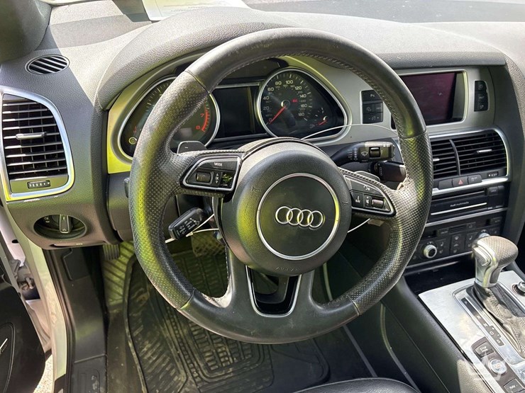 2013-audi-q7-image-15