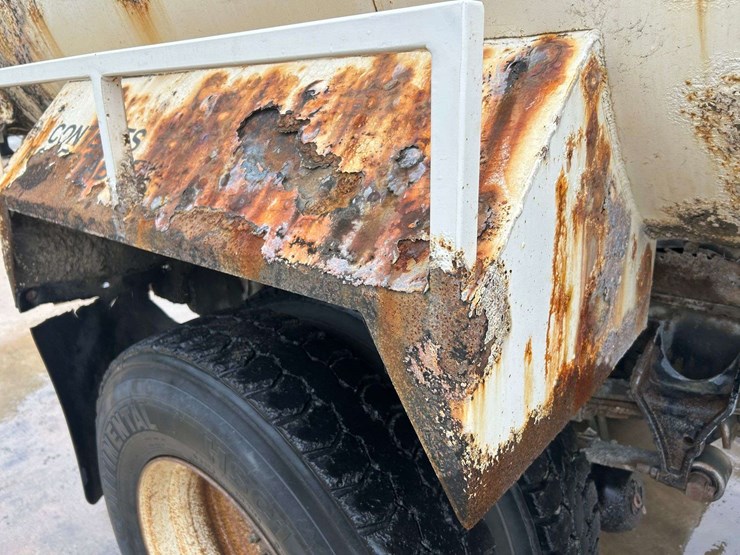 2007-ford-2000-image-24