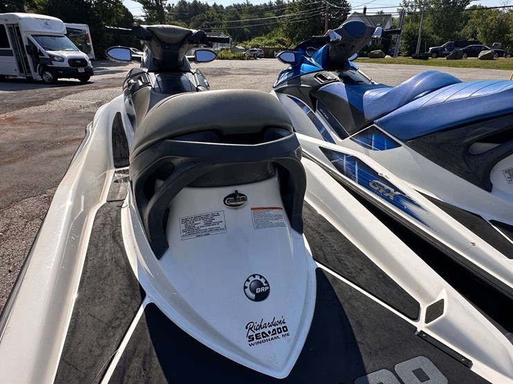2007-sea-doo-gtx-4-tec-jet-ski,-2006-sea-doo-gtx-4-tec-jet-ski,-w/2017-triton-dual-ski-trailer-image-71