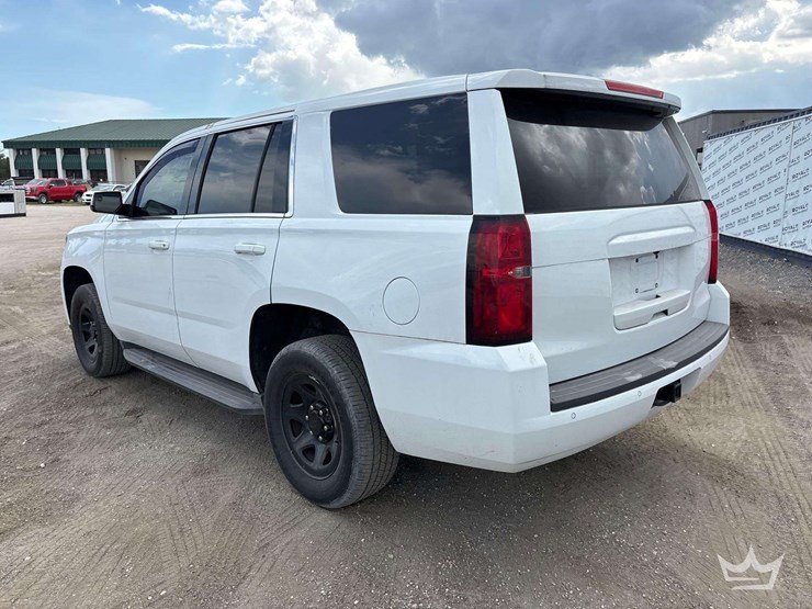 2019-chevrolet-tahoe-image-4